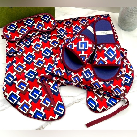 Gucci Handbags - Gucci Limited Edition Travel Set